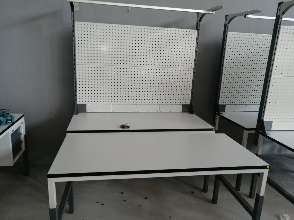 Поставка монтажных столов СР-М для Череповецкого технологического колледжа.